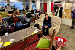 Nataliya Koshel und Nana Shanava stellten im Café den Integrationsrat vor. (Foto: Marek Schirmer)